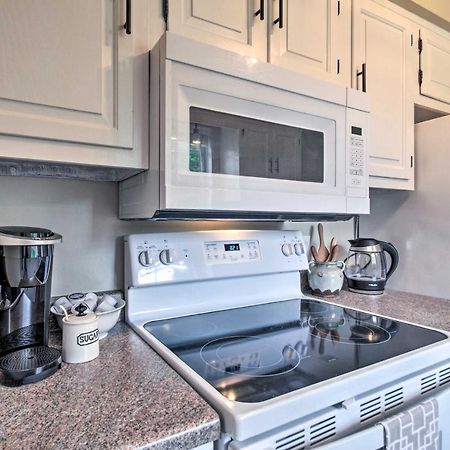 Relaxing Townhome, 4 Mi To Mizzou University! โคลัมเบีย ภายนอก รูปภาพ